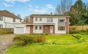 Click for details Moor Lane, Torquay, Devon, TQ2 photo