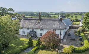 Click for details East Leigh, Crediton, Devon, EX17 photo