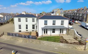 Click for details The Oystercatcher, Petrellen Court, Penrose Terrace, Penzance, TR18 photo