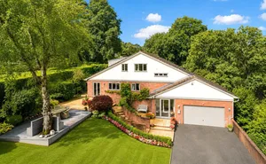 Click for details Pinefields Close, West Hill, Ottery St. Mary, Devon, EX11 photo