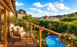 Click for details Paradise Road, Teignmouth, Devon, TQ14 photo