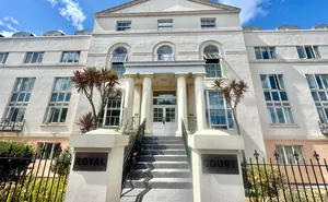 Click for details Den Crescent, Teignmouth, Devon, TQ14 photo
