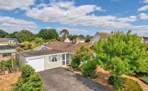 Click for details Springfields, Colyford, Colyton, Devon, EX24 photo