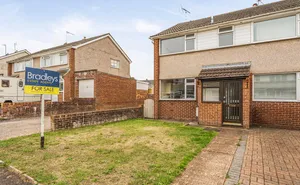 Click for details Farm View, Taunton, Somerset, TA2 photo