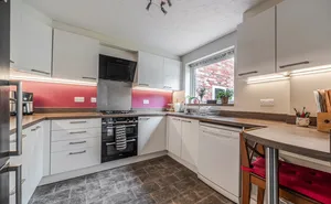 Click for details Pennine Drive, Paignton, Devon, TQ4 photo