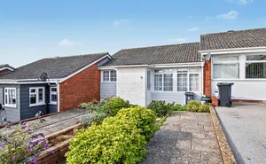 Click for details Parson Close, Exmouth, Devon, EX8 photo
