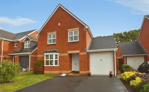 Click for details Apple Farm Grange, Clyst Heath, Exeter, Devon, EX2 photo