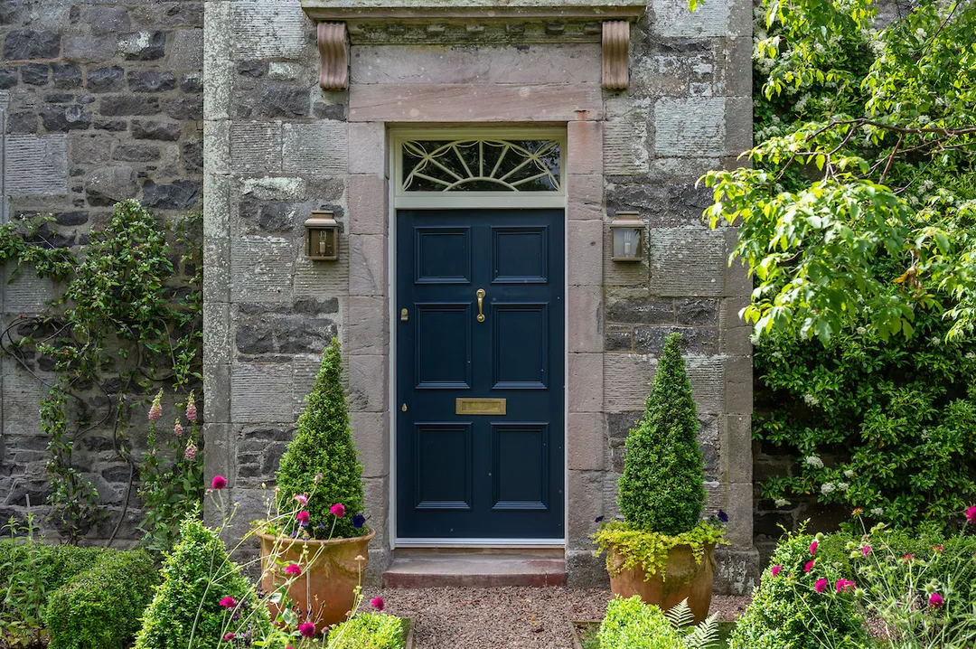 https://mr3.homeflow-assets.co.uk/files/media/image/0000/0000/974c2e4719a97e10273ce5a6a9fd9f63/GlendaleHall_001.jpg