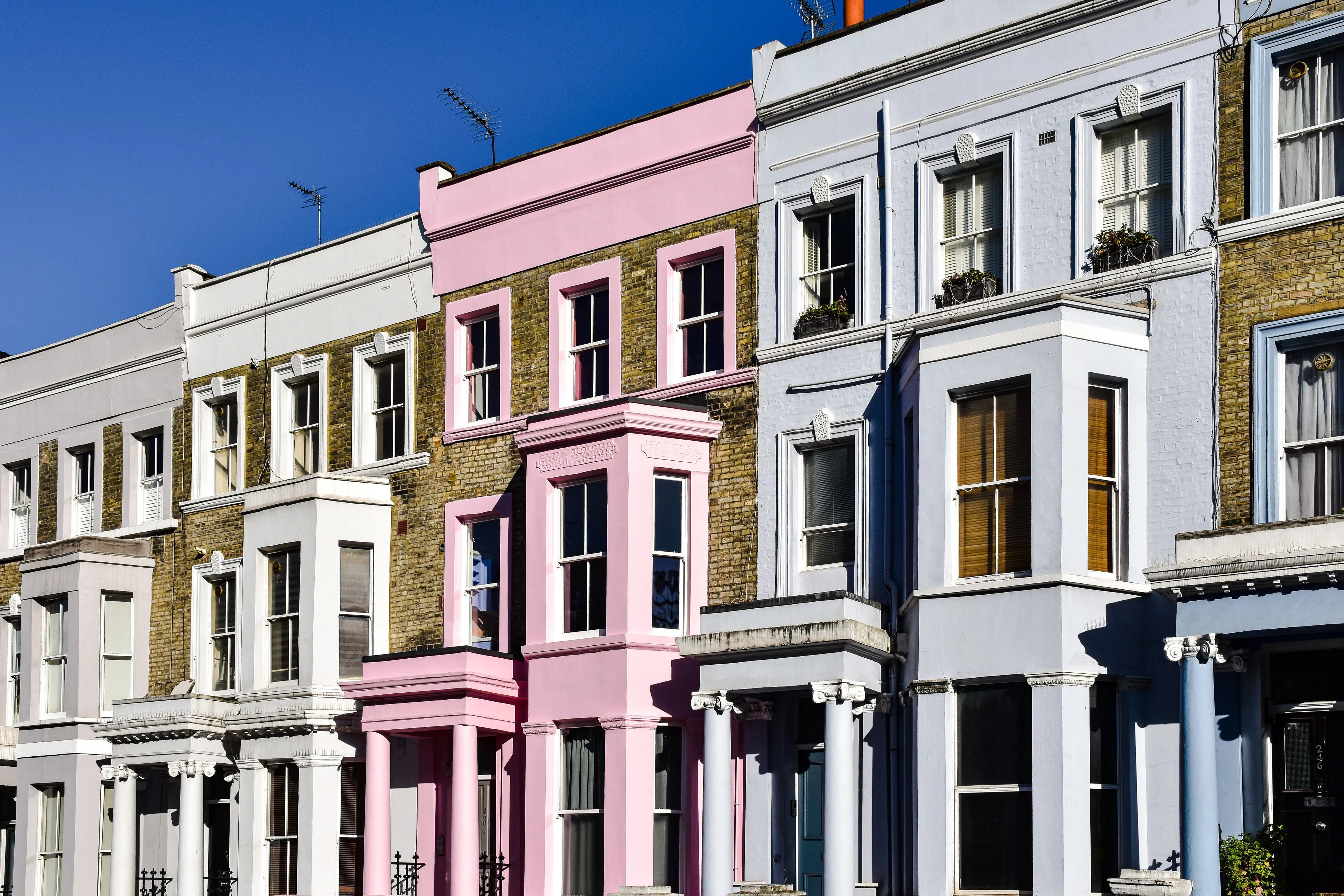 https://mr3.homeflow-assets.co.uk/files/media/image/0000/0000/0748e4931b55aa2956ba4eb569eaa894/pexels-axp-photography-500641970-18729426.jpg