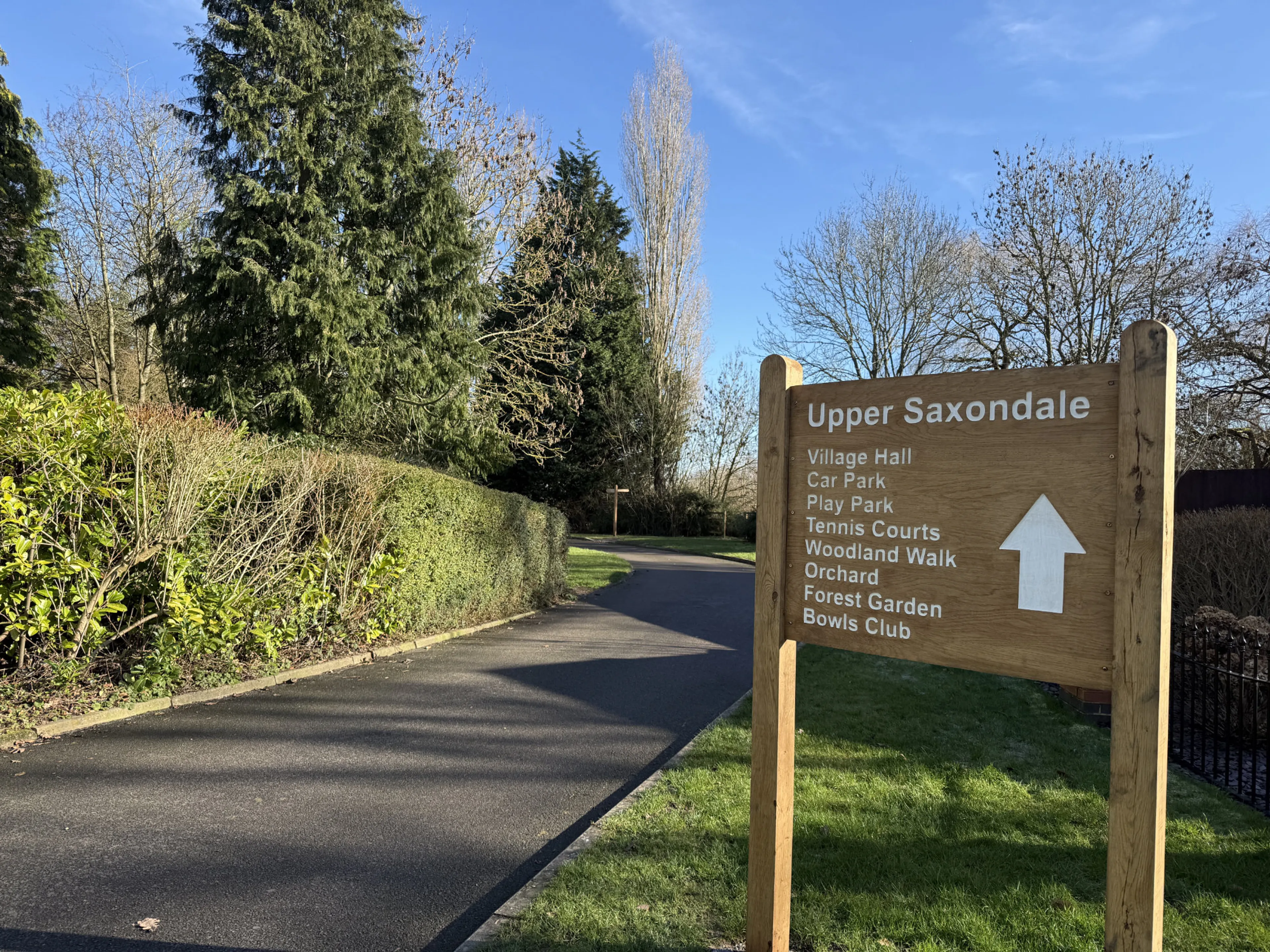https://mr3.homeflow-assets.co.uk/files/media/image/0000/0000/4f5269eba9a1a44b439763bc677b64a6/UpperSaxondale7.jpg