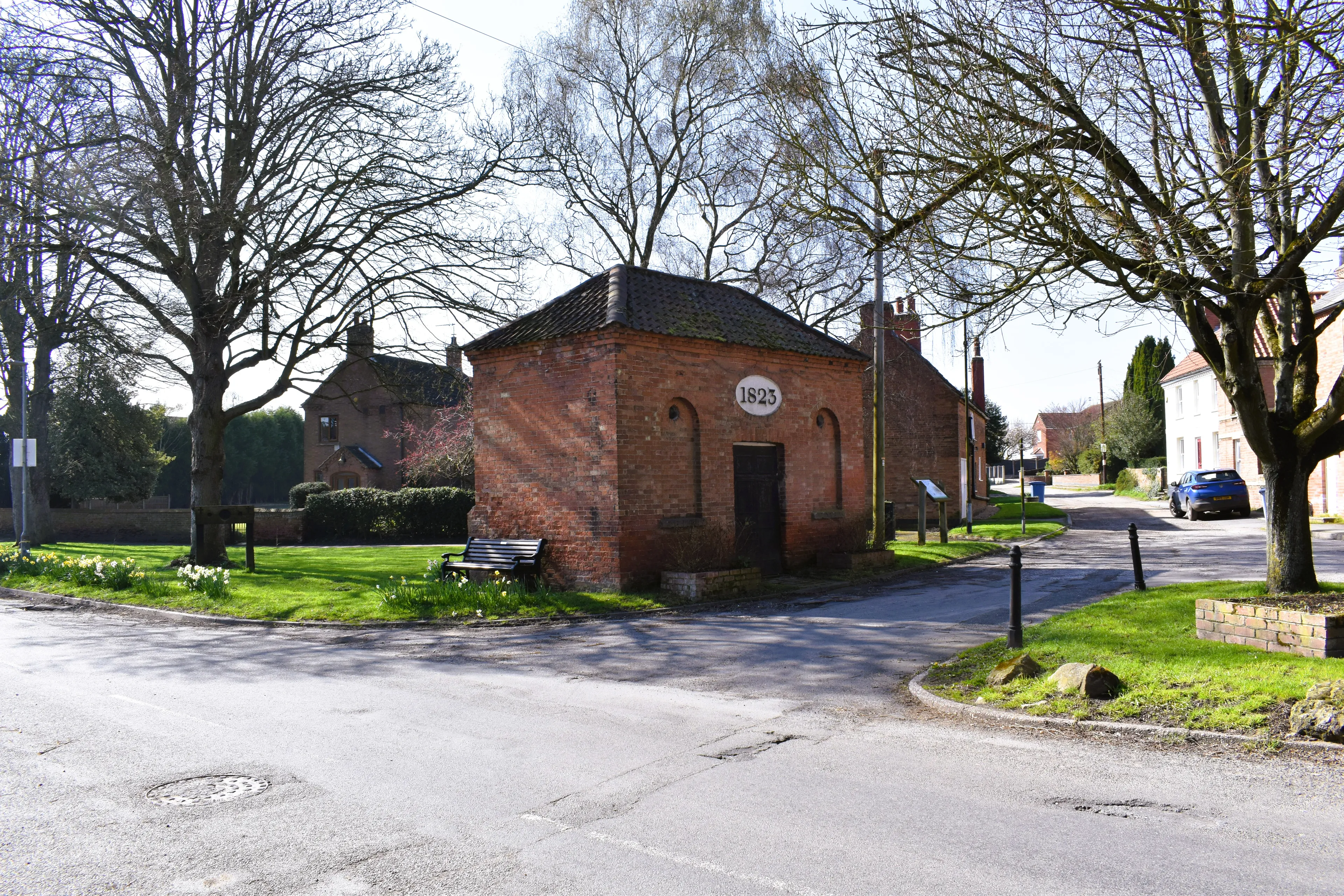 https://mr3.homeflow-assets.co.uk/files/media/image/0000/0000/5f23a55a0aa8075f79fd353bcb8293bb/Tuxford2.JPG