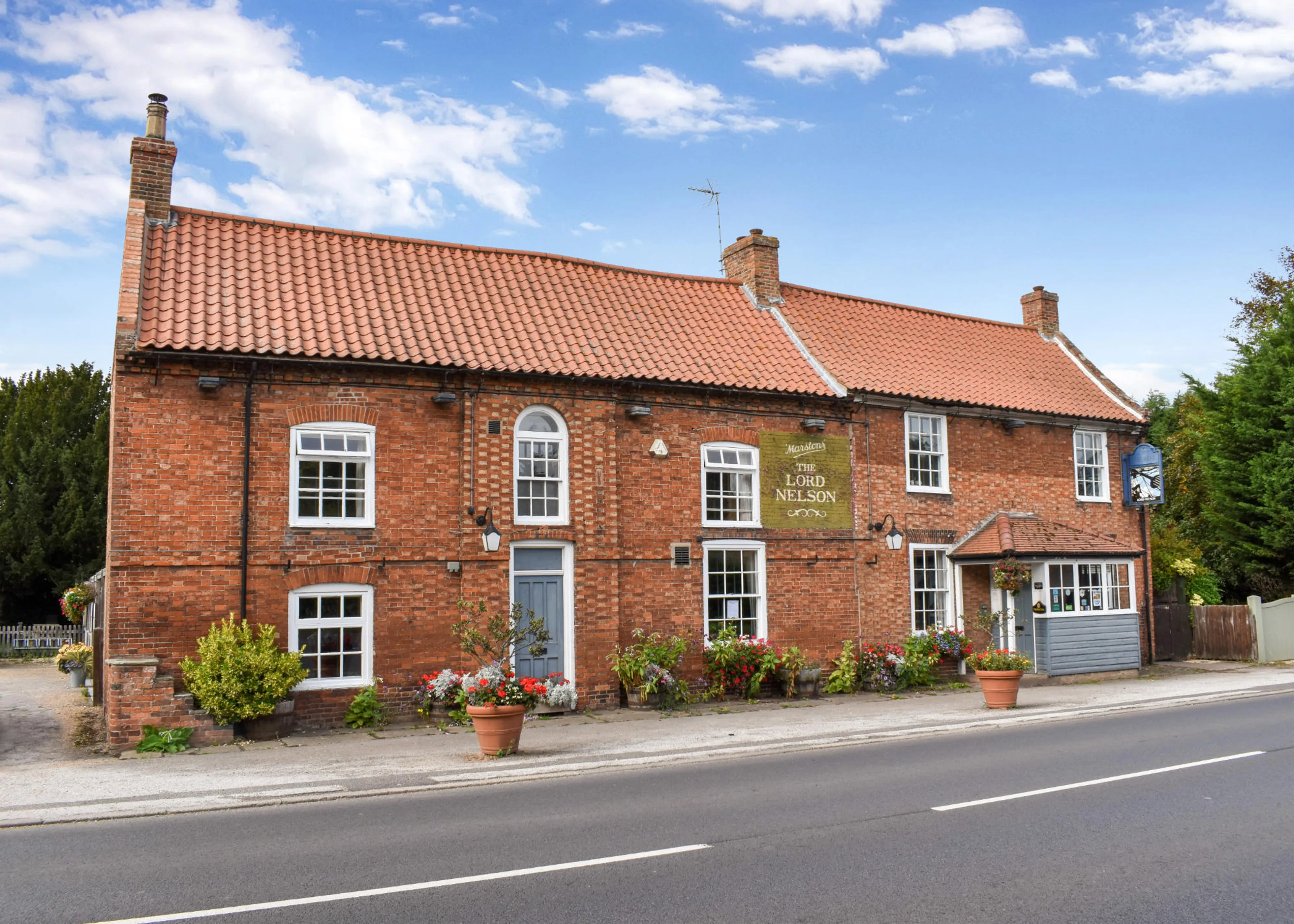 https://mr3.homeflow-assets.co.uk/files/media/image/0000/0000/7b406b2117c93abd2f19d9a5ce2adf70/Besthorpe-Area-Guide-1.jpg