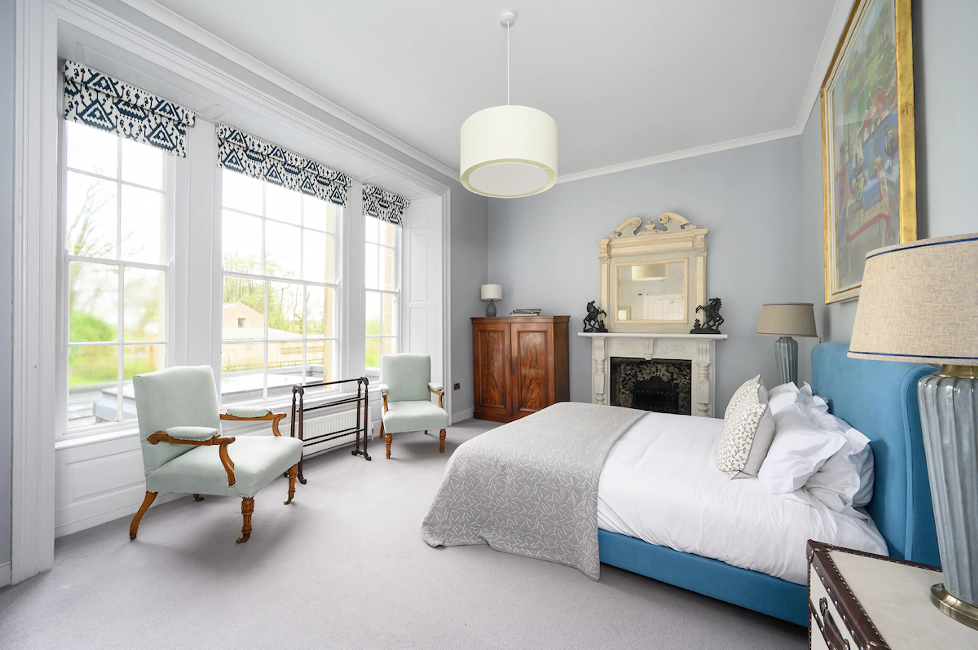 https://mr3.homeflow-assets.co.uk/files/media/image/0000/0000/925a55e5cefeb2e8c10ed9cf3eb1b8a8/OldPurvesHall-INTERIOR-138.jpg