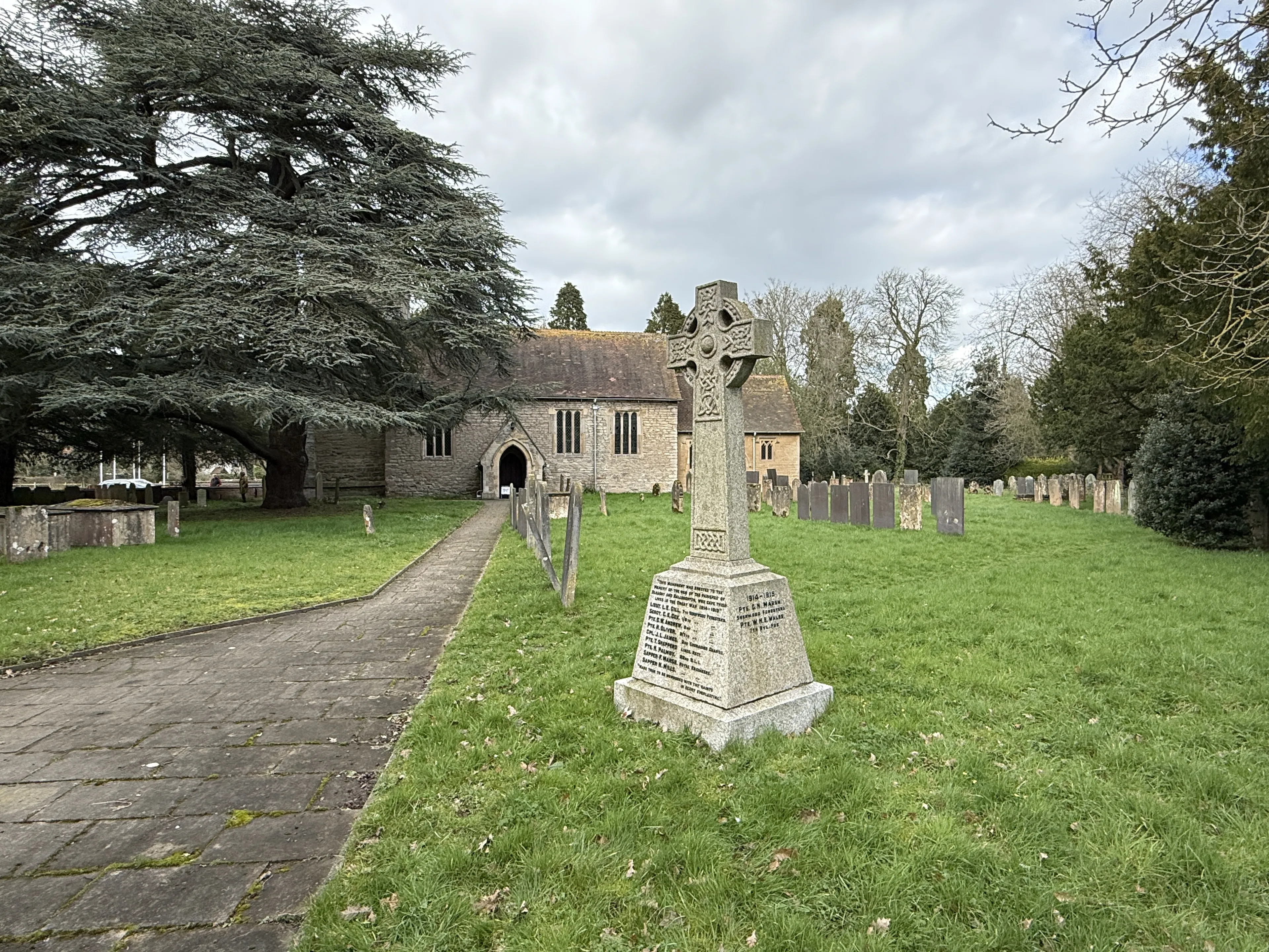 https://mr3.homeflow-assets.co.uk/files/media/image/0000/0000/95f5e512033e3bada49251e25cc4ac2b/Blesasby6.JPG