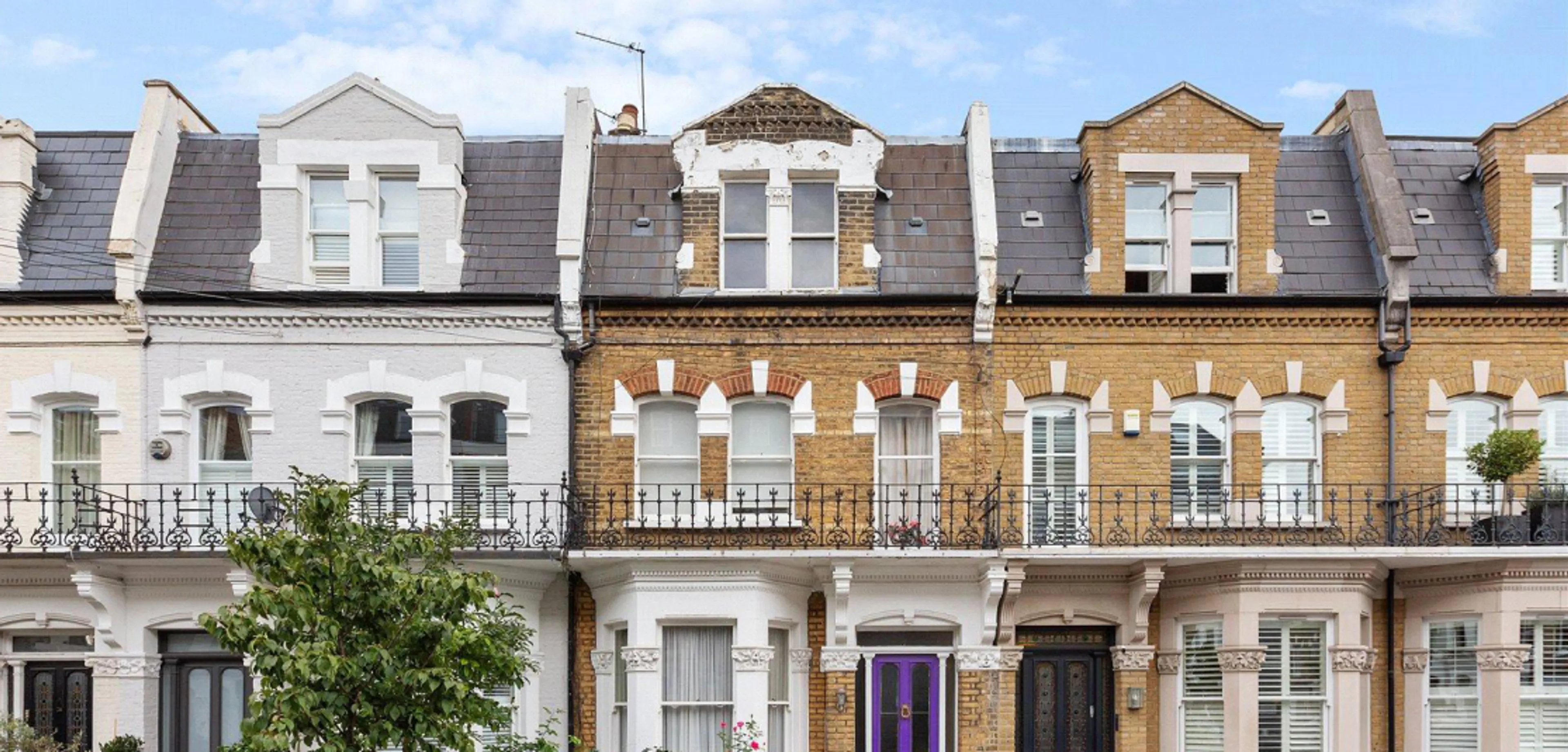 https://mr3.homeflow-assets.co.uk/files/media/image/0000/0000/ac77278307069572ff99136540e29a8f/1115x535px-Battersea&Clapham-1.jpg