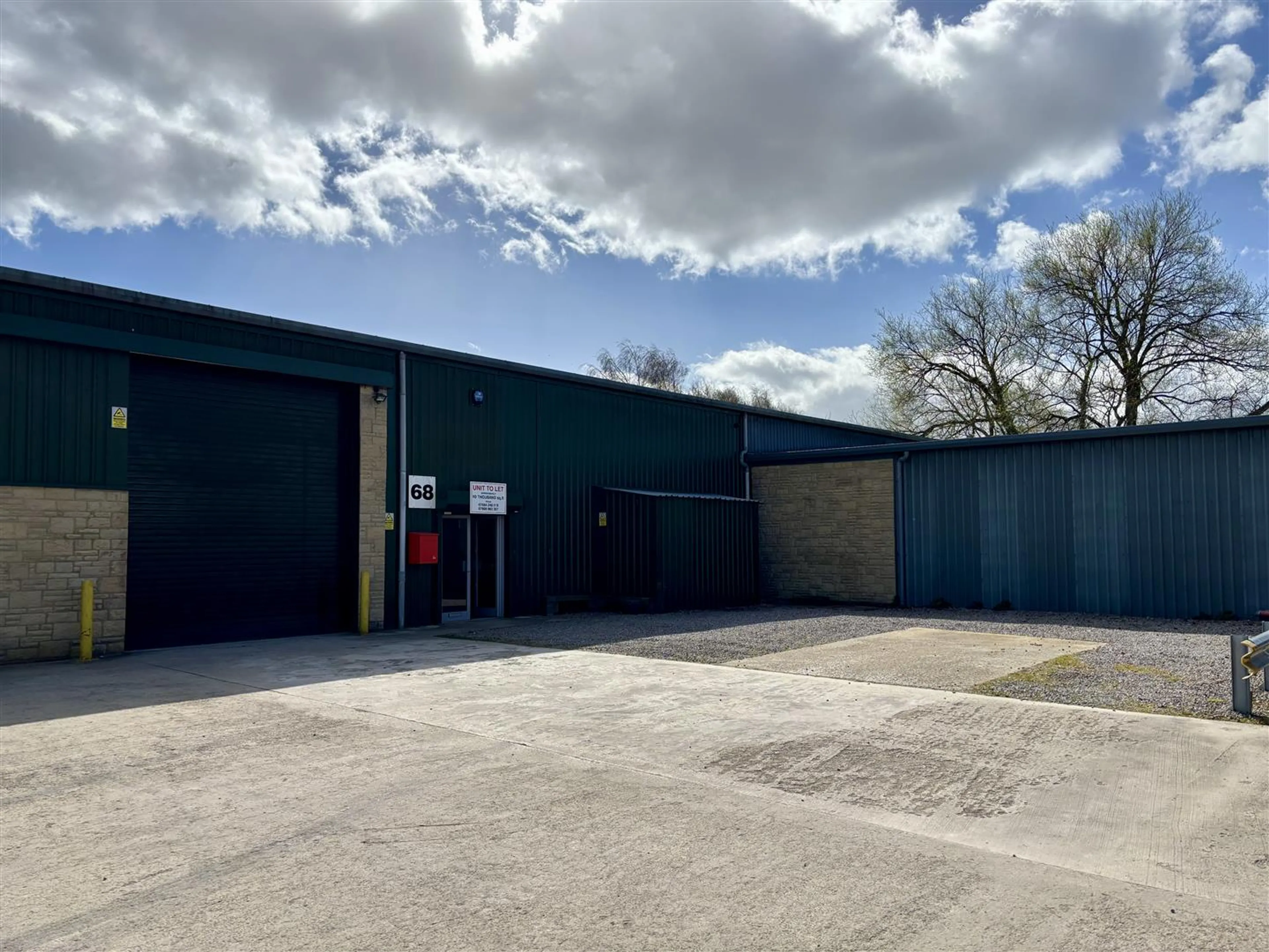 https://mr3.homeflow-assets.co.uk/files/media/image/0000/0000/d91e7d8b86d0b1c397cf1b2897d8bcc2/warehouse_property_cotswods.jpg