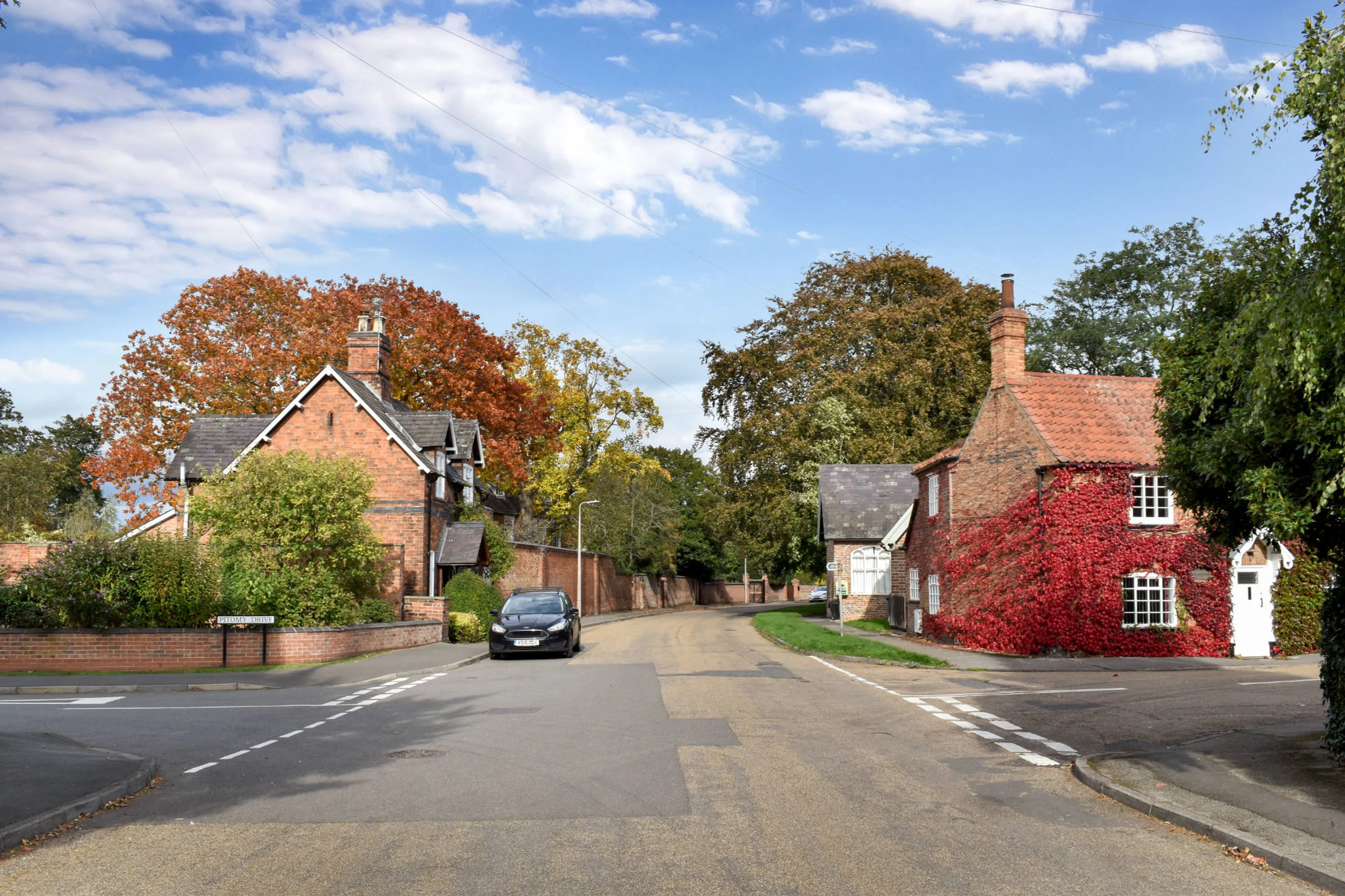 https://mr3.homeflow-assets.co.uk/files/media/image/0000/0000/f52ee0f6b1809466d4ecd20e20bcd0fd/Collingham-Area-Guide-7.jpg