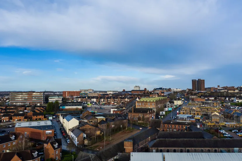 https://mr3.homeflow-assets.co.uk/files/media/image/0000/0000/d405f559995b9f7c5fb97576f05c416e/estate-and-letting-agents-hanley-stoke-on-trent.jpg