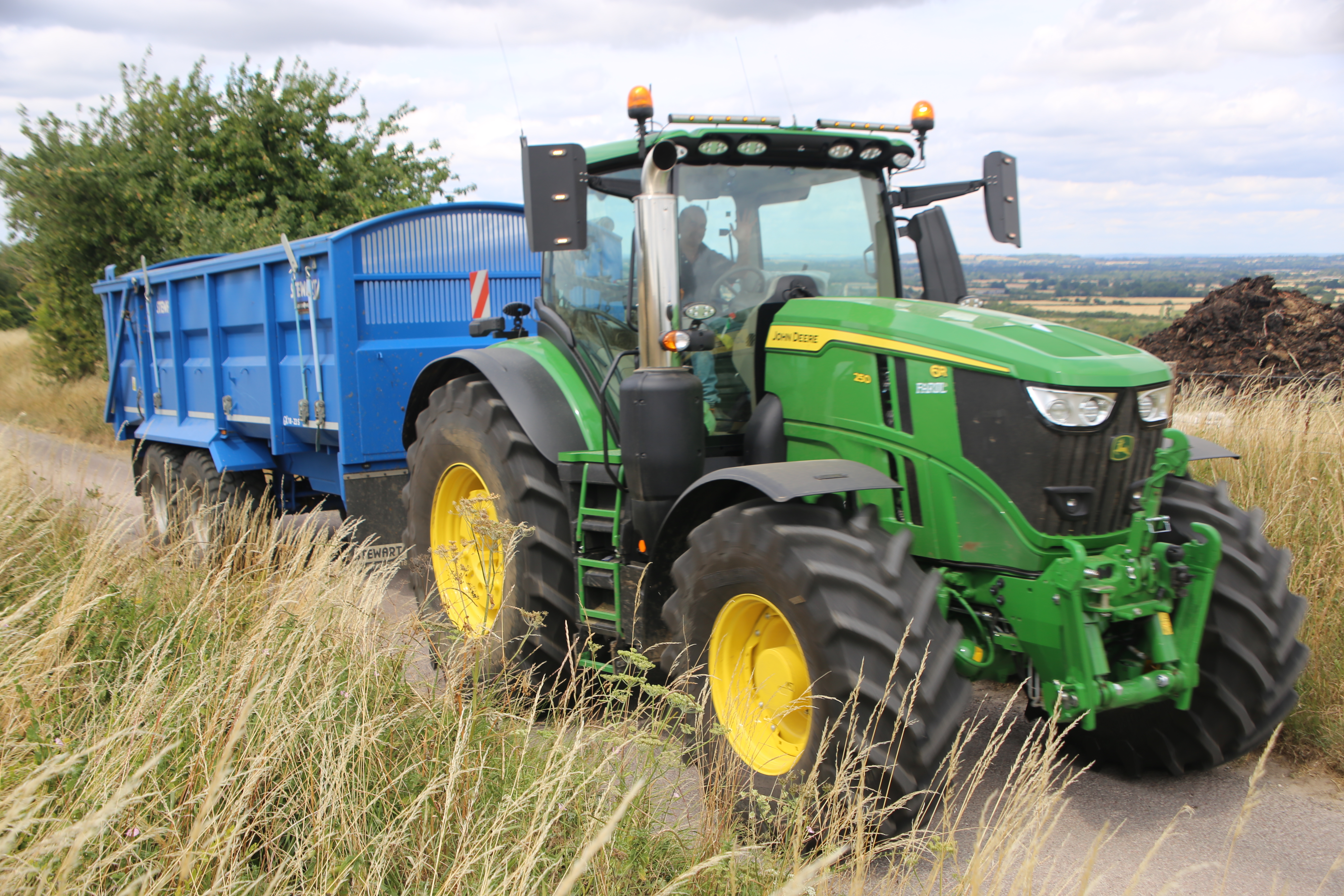 https://mr3.homeflow-assets.co.uk/files/media/image/0000/0000/dd910a5da0eeb213e9879bf2d3f928f2/machinery_valuations.JPG