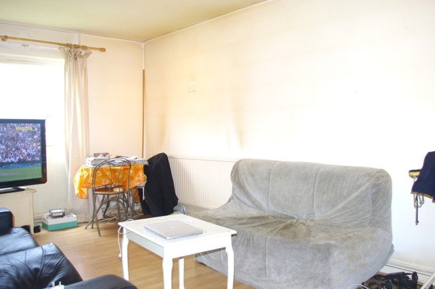 ONE BEDROOM FLAT | FOR SALE |MASCOTT CLOSE | NW2 6NS Image 3
