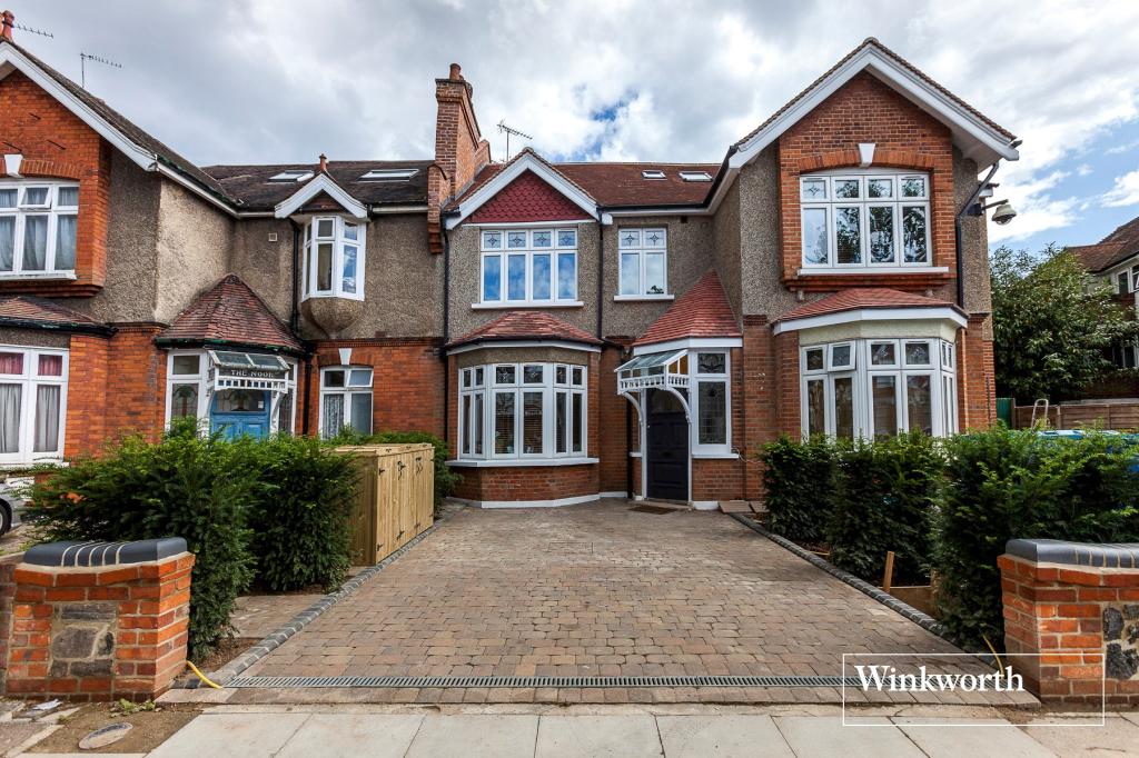 3 bedroom property for sale in Old Park Road, London, N13 Offers in