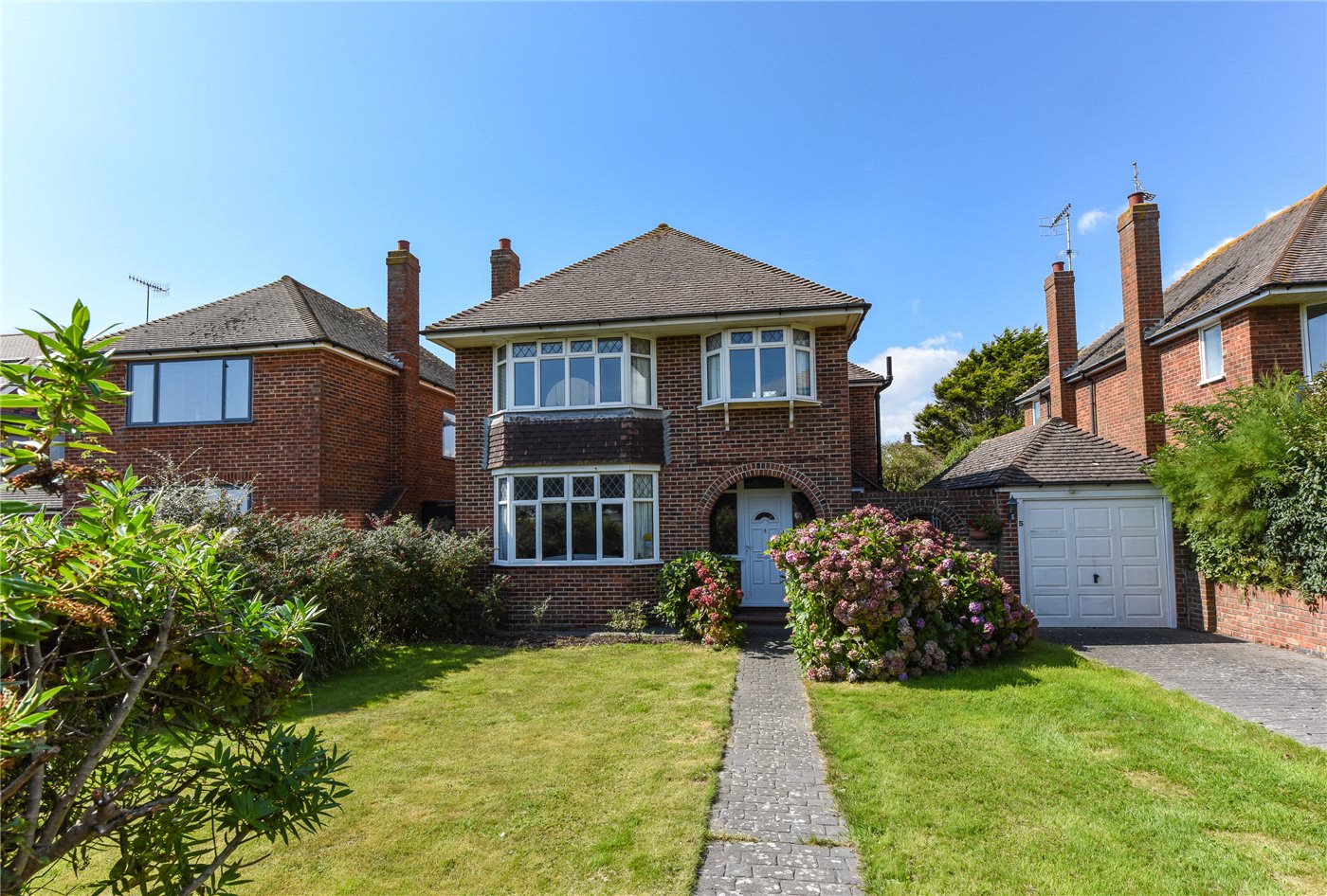 3 bedroom property for sale in Sea Lane, GoringbySea, Worthing, BN12 £635,000 3 bedroom property for sale in Sea Lane, GoringbySea, Worthing, BN12 £635,000