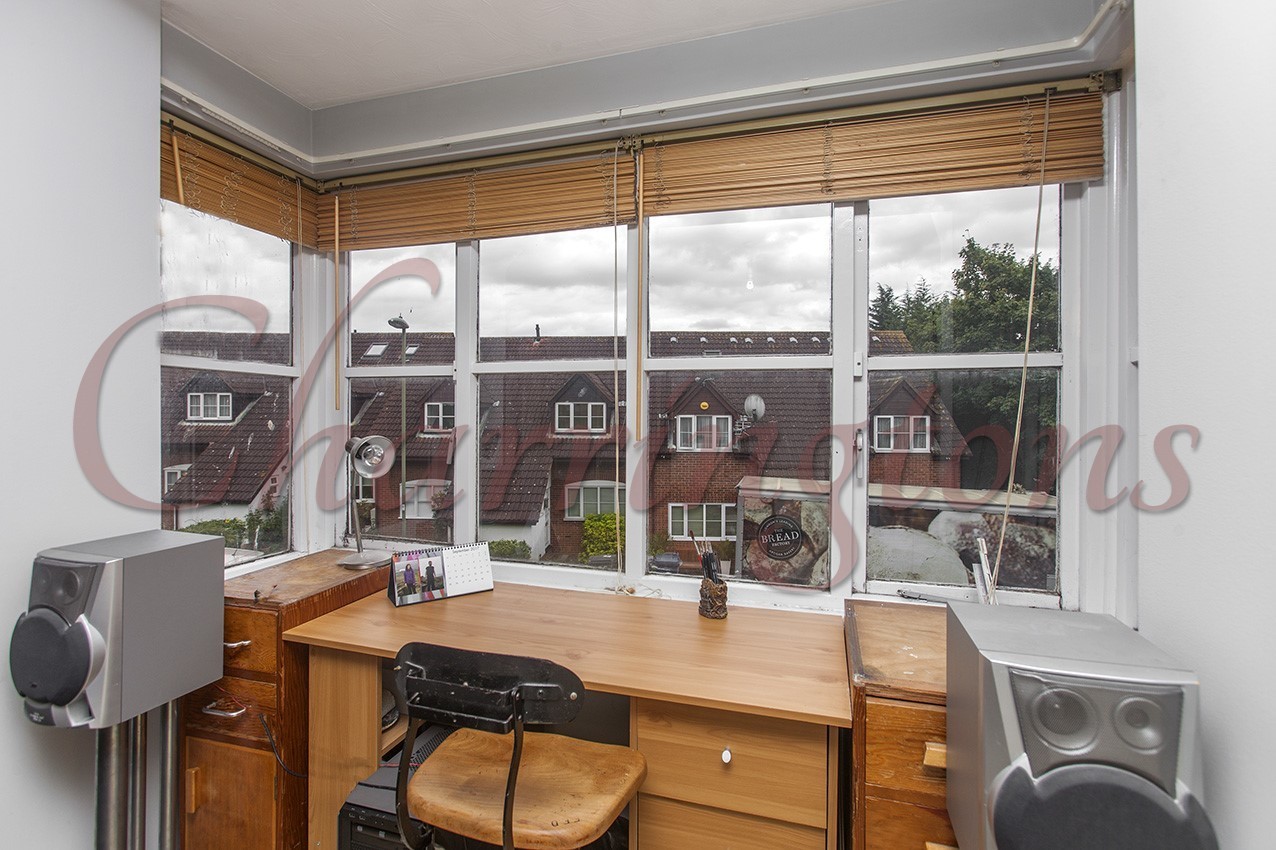 Studio Flat | Allocated Parking Space | Long Lease | NW9 Image 8