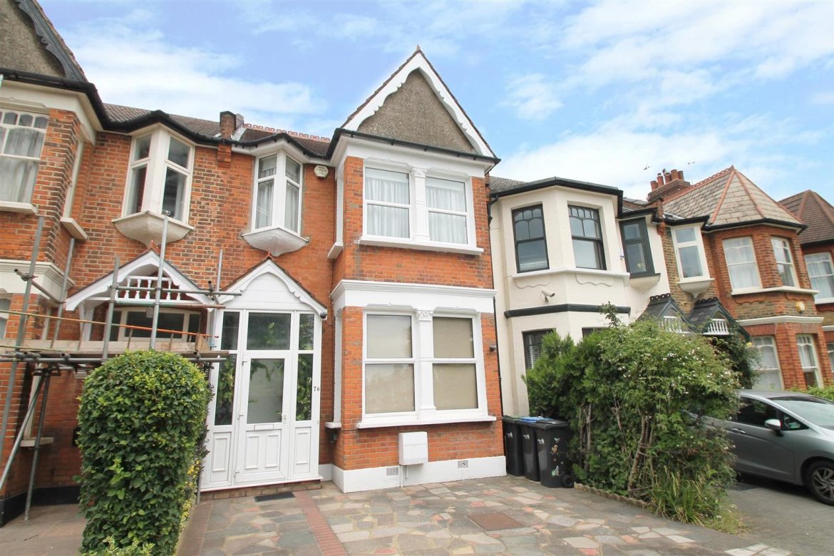 4 bedroom property for sale in Hazelwood Lane, London N13 £785,000
