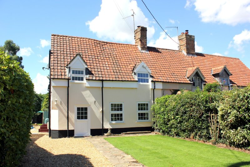 2 bedroom property for sale in Denver, Downham Market £239,000