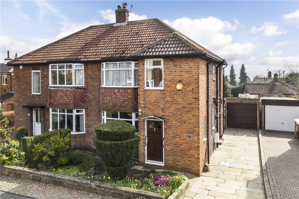 3 bedroom property for sale in West End Grove, Horsforth, Leeds, LS18