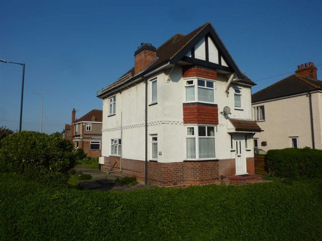 A Superb Opportunity To Purchase A Solidly Built And Substantial Detached House Situated In This Sought After Residential Position Occupying A Larger Than A Superb Opportunity To Purchase A Solidly Built And Substantial Detached House Situated In This Sought After Residential Position Occupying A Larger Than