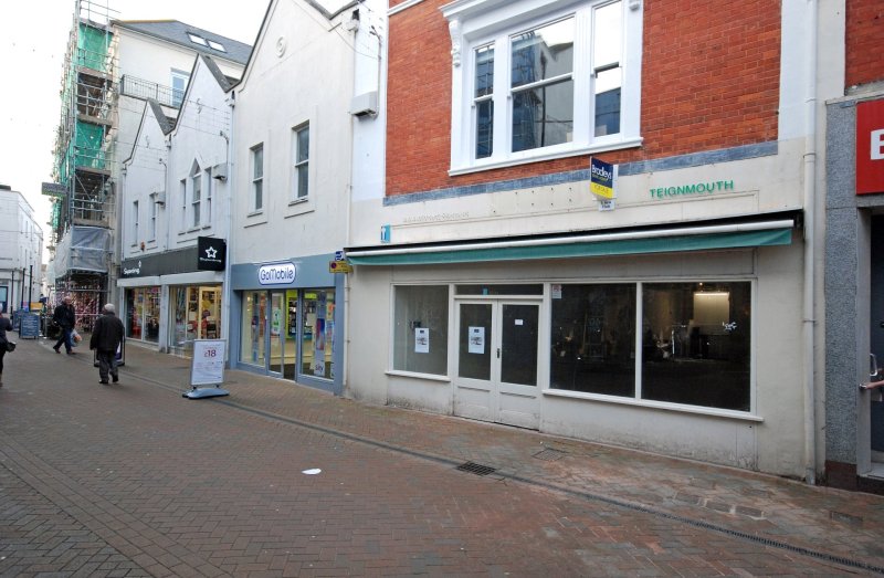 property to let in Bank Street, Teignmouth, Devon, TQ14 £13,500 pa
