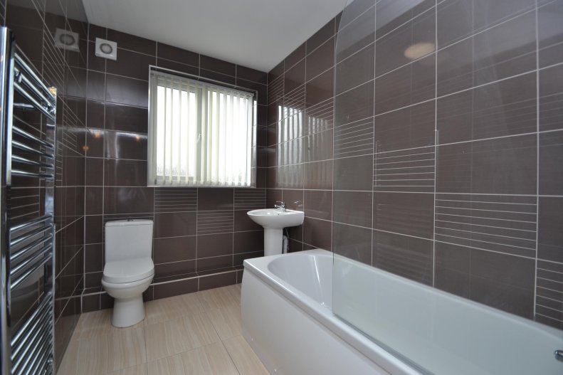 3 Bedroom House To Rent Oakwood Leeds 3 Bedroom House To Rent Oakwood Leeds