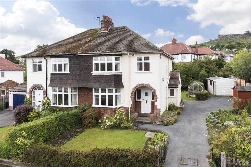 3 bedroom property to let in Parklands, Ilkley, West Yorkshire, LS29