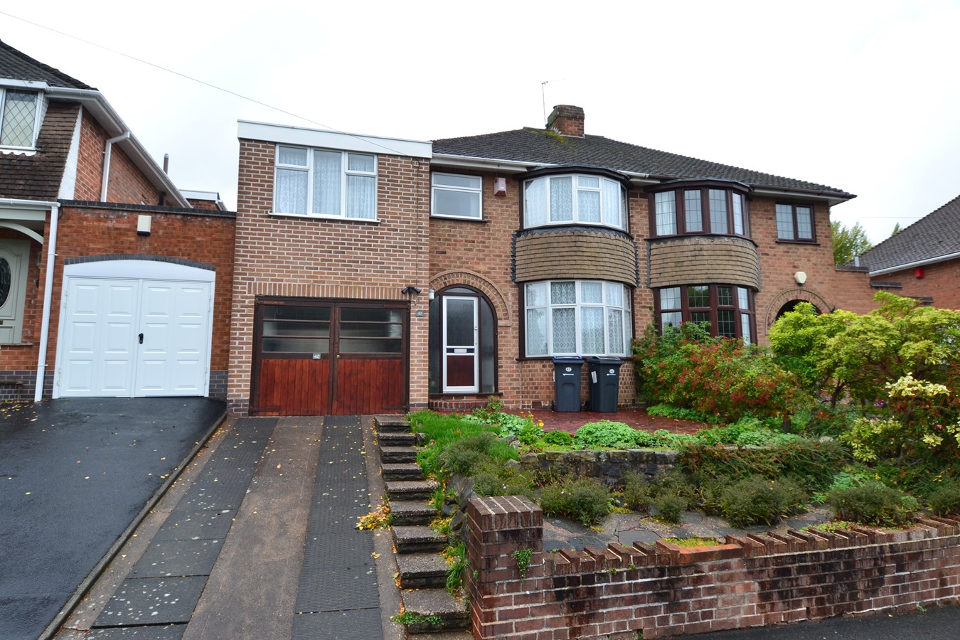 4 Bedroom Property For Sale In Aversley Road Kings Norton Birmingham B38 Offers In The Region Of 279950 4 Bedroom Property For Sale In Aversley Road Kings Norton Birmingham B38 Offers In The Region Of 279950