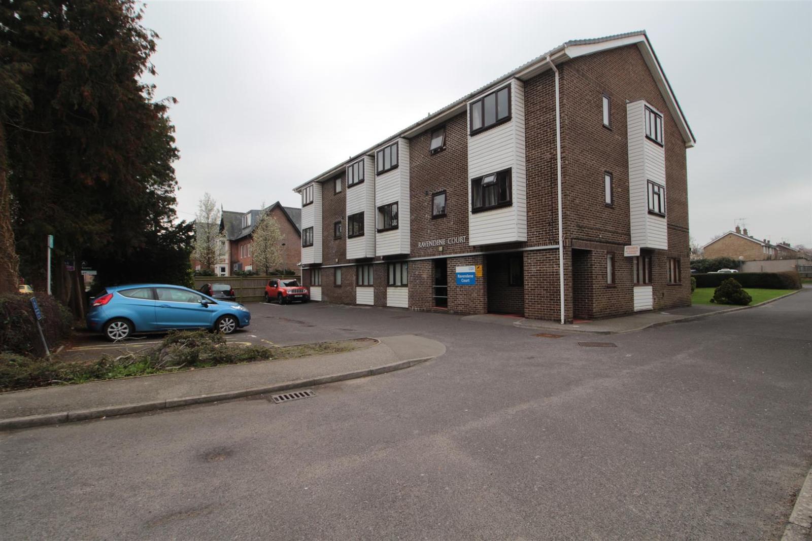 Ravendene Court, Southgate Image 1