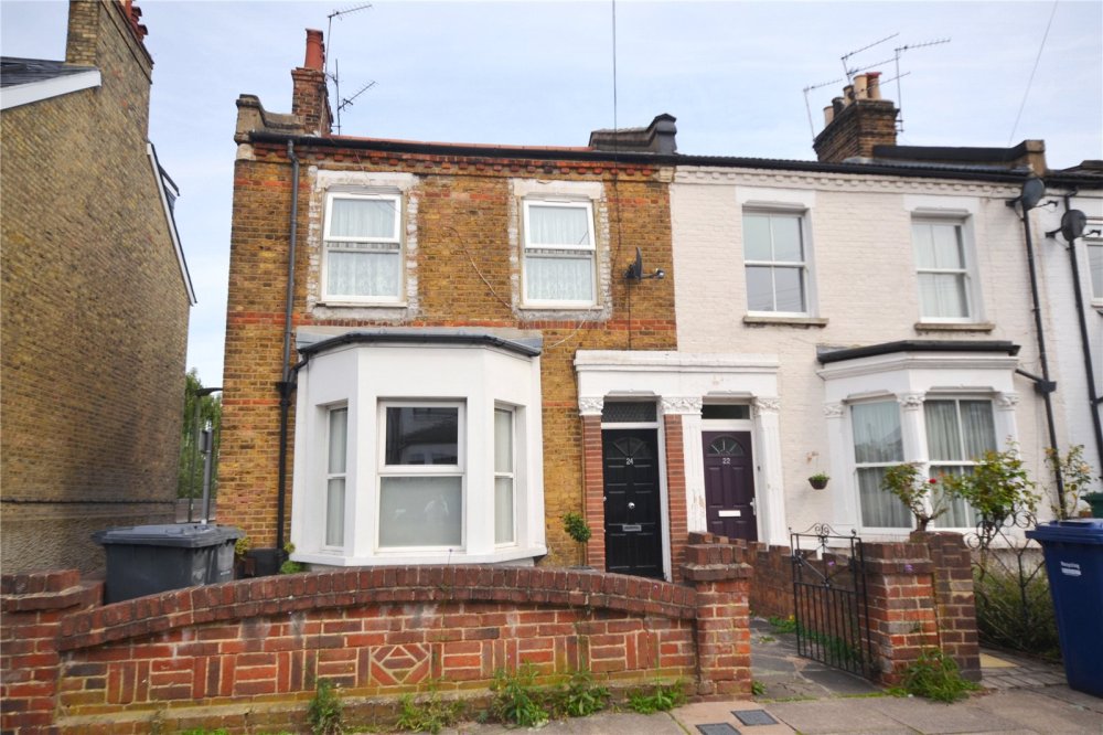 2 bedroom property for sale in Manor Park Road, East Finchley, London, N2 £400,000