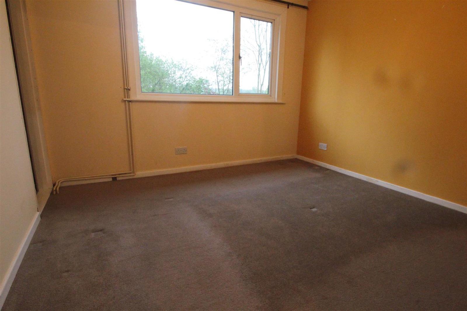 Downland Drive, Southgate West Image 8