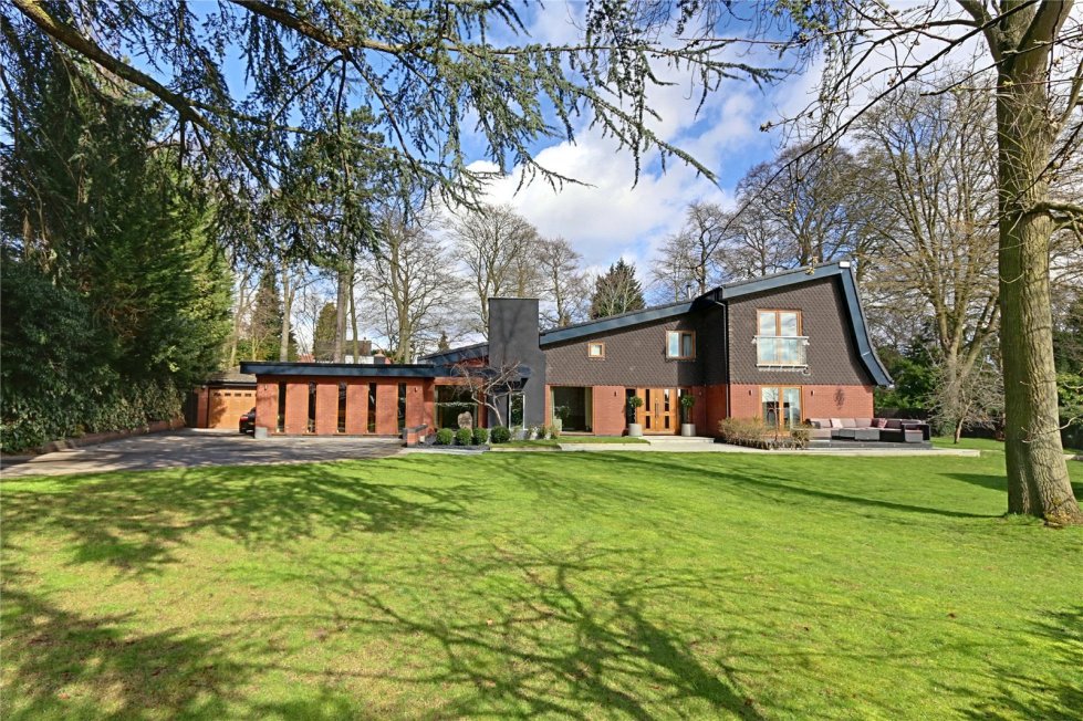 5 bedroom property in Grange Park Kemp Road, Swanland £1,250,000