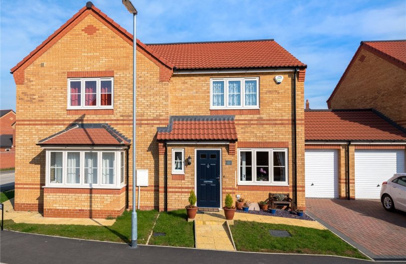 2 bedroom property for sale in Stamford Close, Sleaford, Lincolnshire