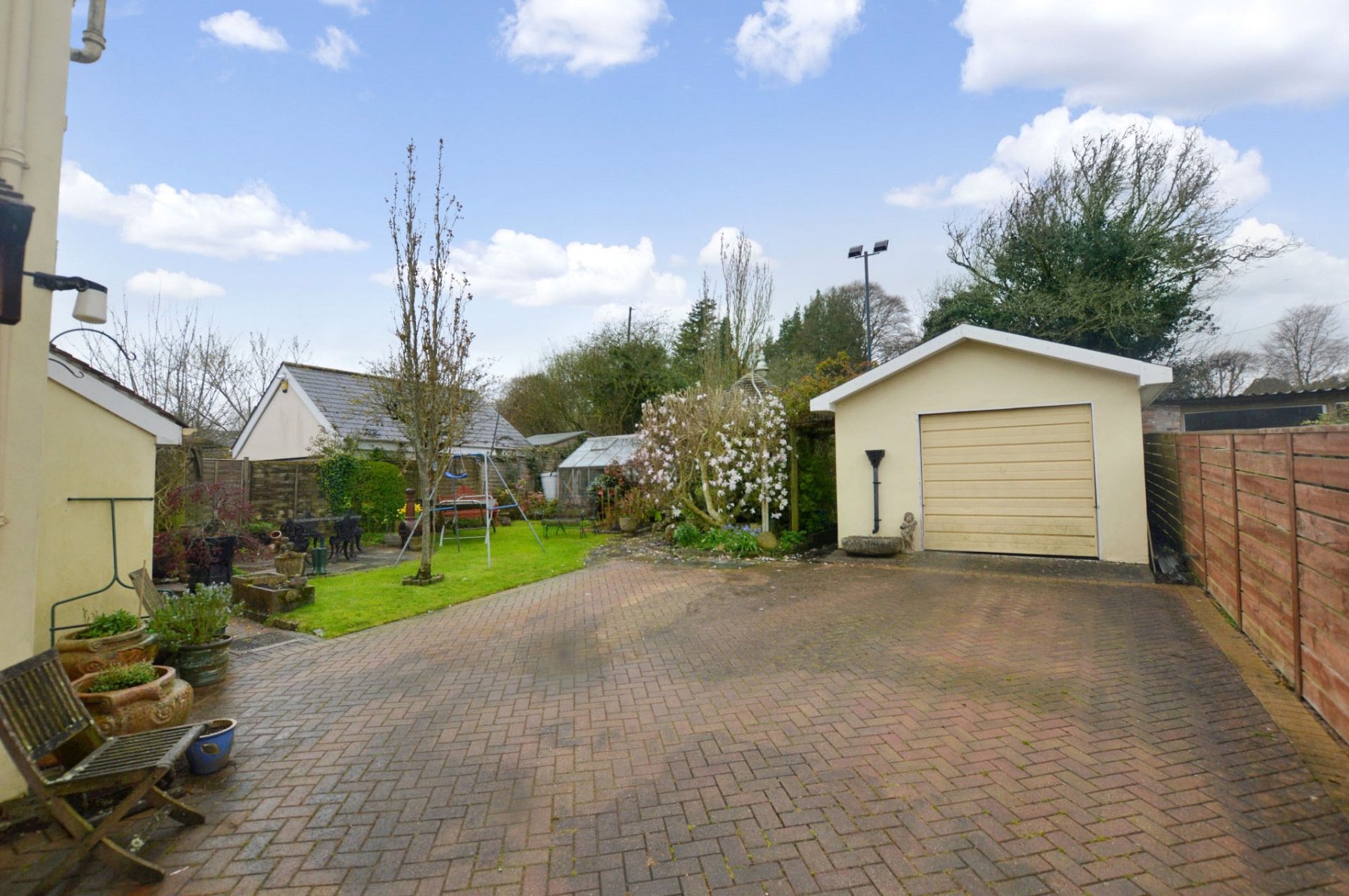 3 bedroom property for sale in Plymouth Road, Buckfastleigh, Devon