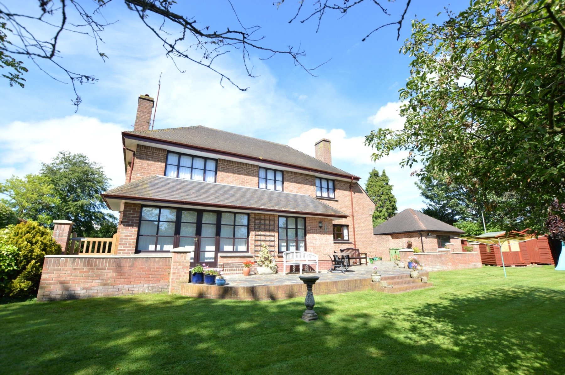 6 bedroom property for sale in Broadway Road, Kingsteignton, Newton