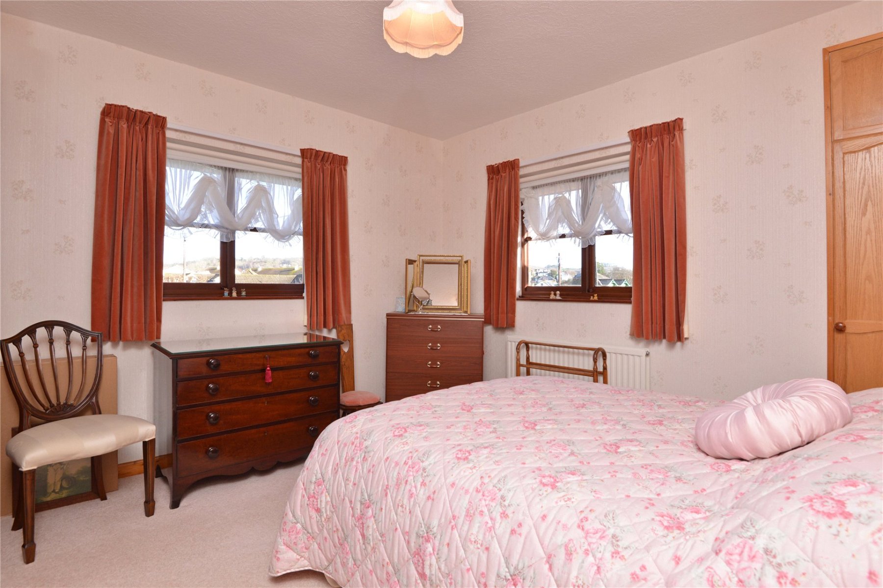 6 bedroom property for sale in Broadway Road, Kingsteignton, Newton