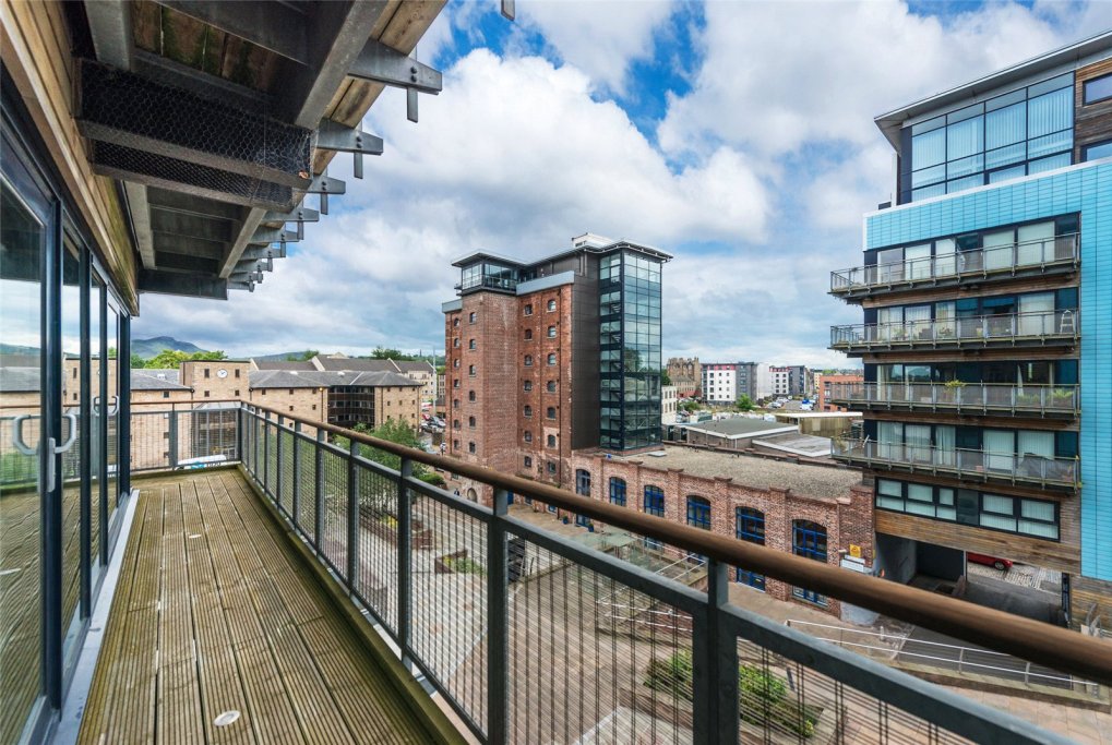 3 bedroom apartment for sale in Breadalbane Street, Edinburgh