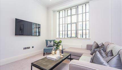 ONE BEDROOM APARTMENT  TO LET  RAINVILLE ROAD  FULHAM   W6 Image 2