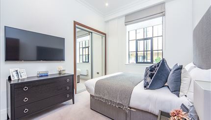 ONE BEDROOM APARTMENT  TO LET  RAINVILLE ROAD  FULHAM   W6 Image 5