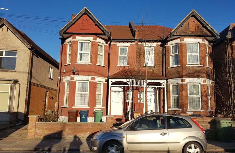 3 bedroom property to rent in South Hill Avenue, Harrow, Middx, HA2 £