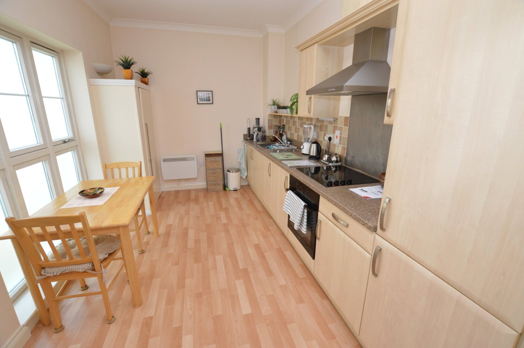 2 bedroom property for sale in Lethbridge Court, Courtenay Park Road