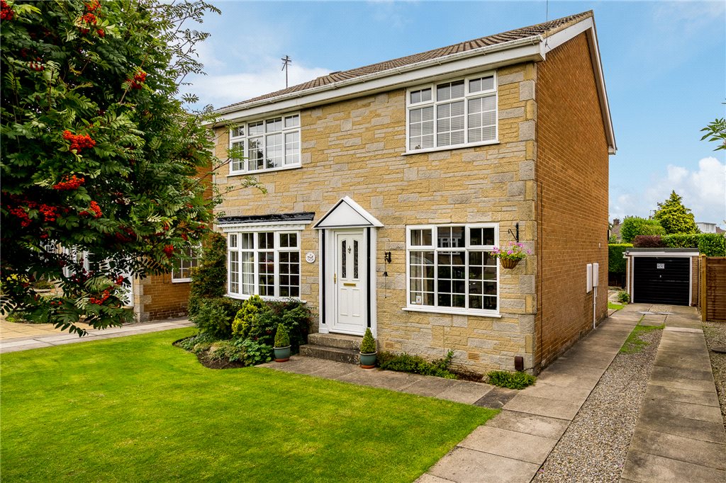 4 bedroom property for sale in Knox Chase, Harrogate, North Yorkshire