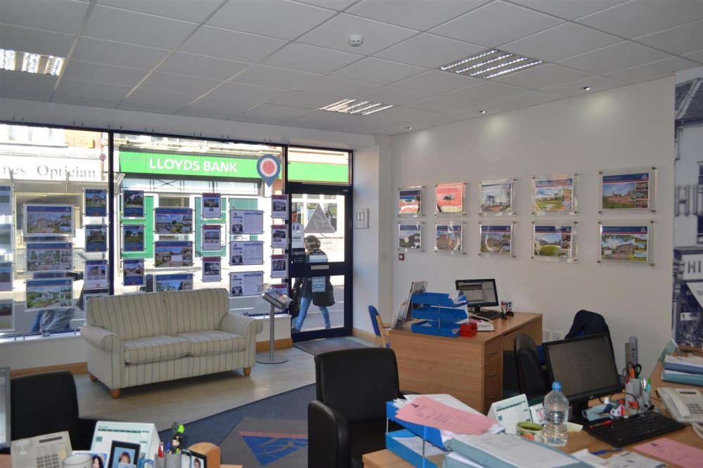 Property For Sale In High Street Loughborough 280 000
